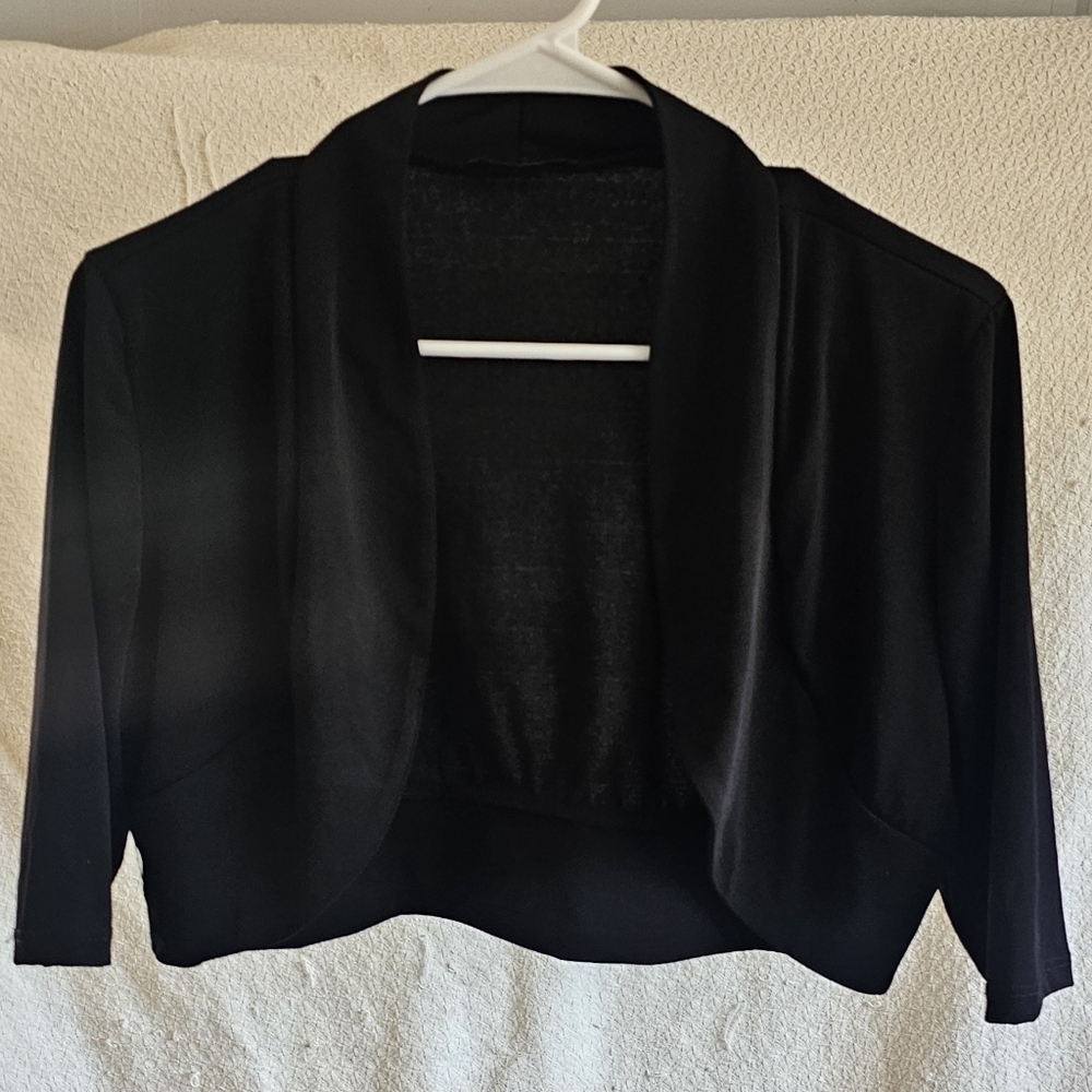 Intriguing Threads Crop Short Sleeve Shrug, Size Small